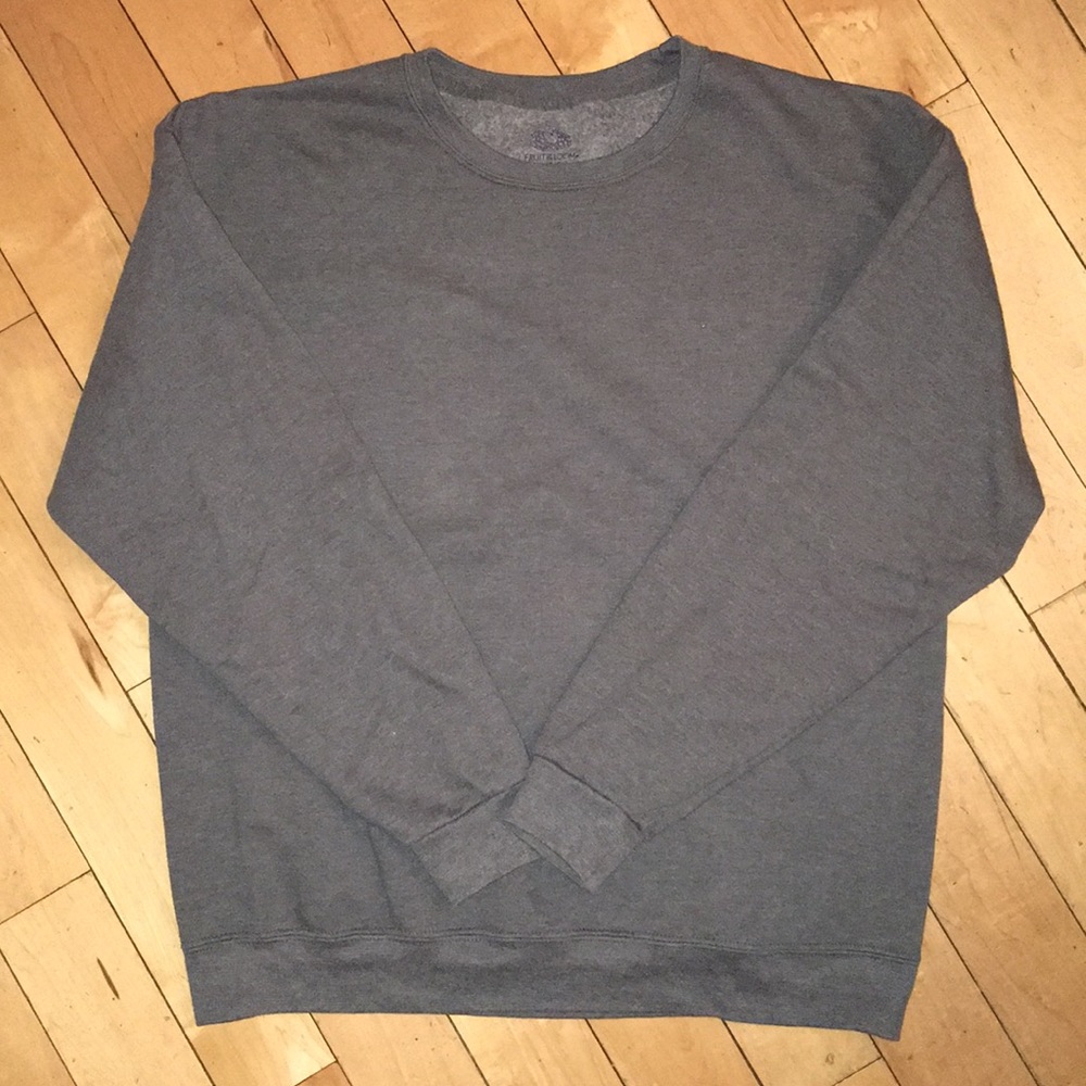 EUC Fruit of the Loom | Men’s Grey Sweatshirt